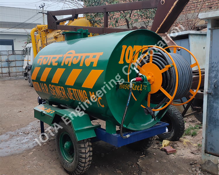Vehicle Mounted Garbage Compactor Manufacturer in India